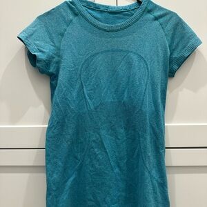 lululemon athletica Teal Short Sleeve Top